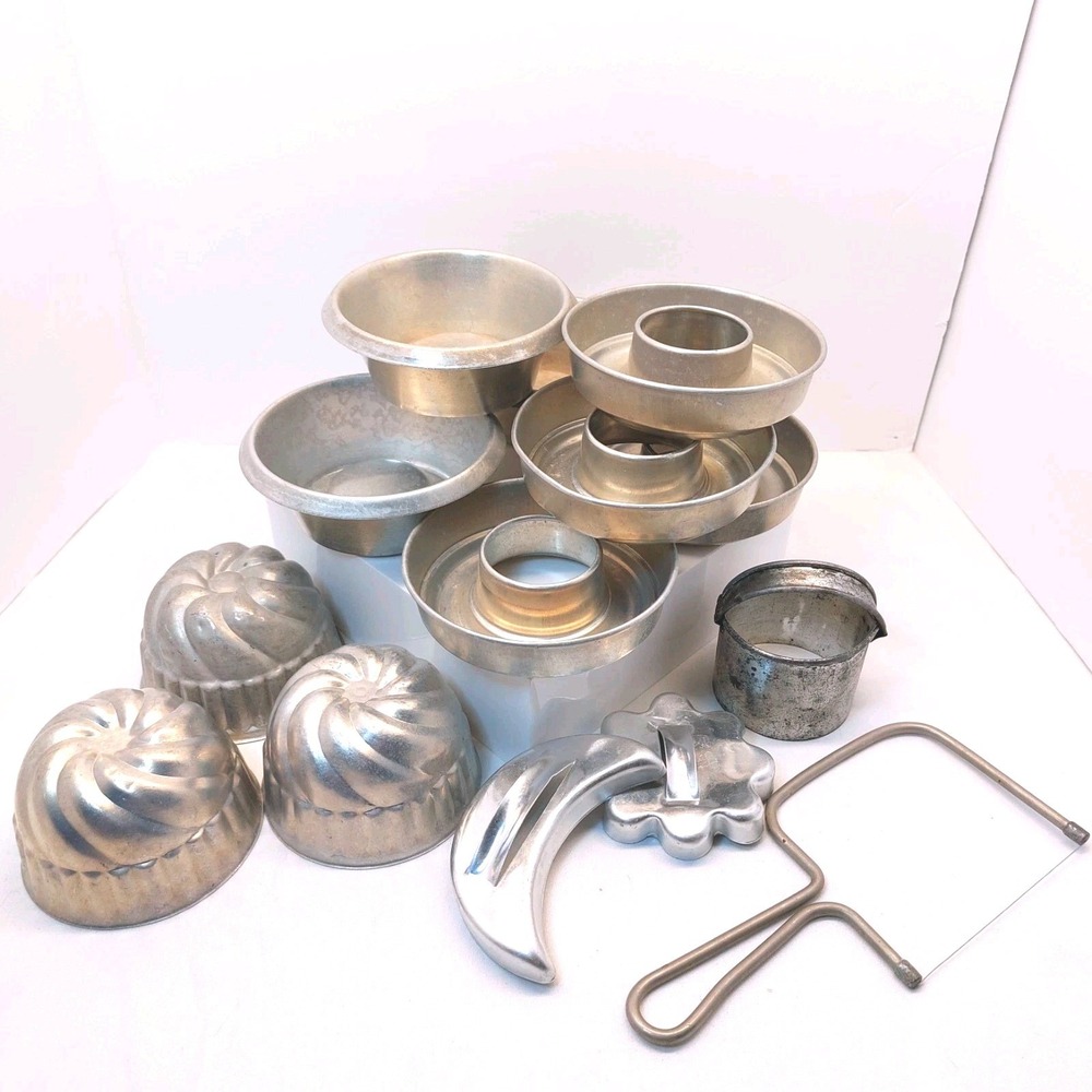 Lot of 16 Vtg‎ Aluminum Mini Jello Tins Molds Bunt Divet Dome Star Plus Extras